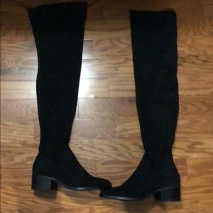Steve Madden flat heeled thigh highs